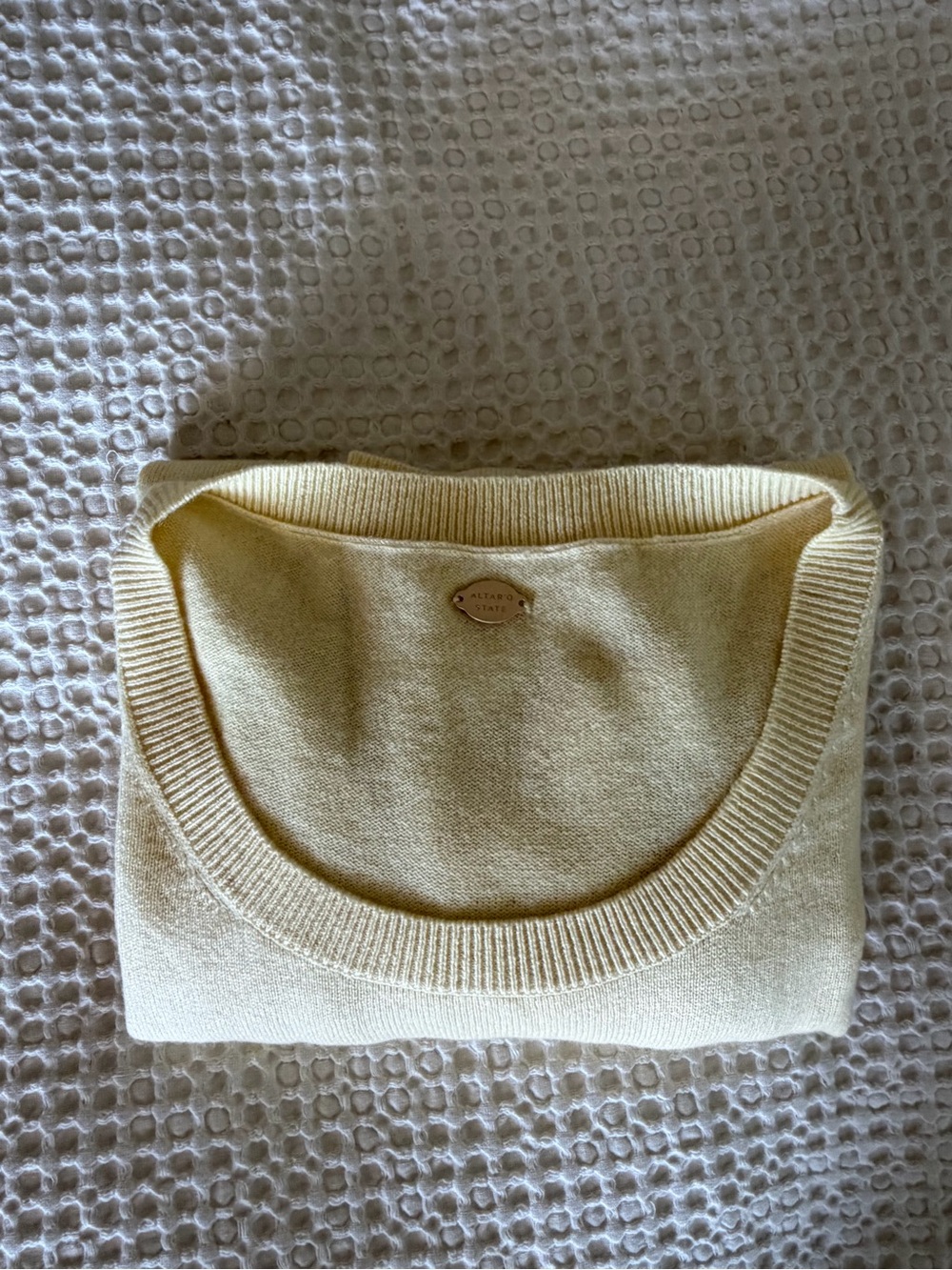 NWT Altar’d State 100% Cashmere Butter Yellow Sweater XL - Picture 10 of 10